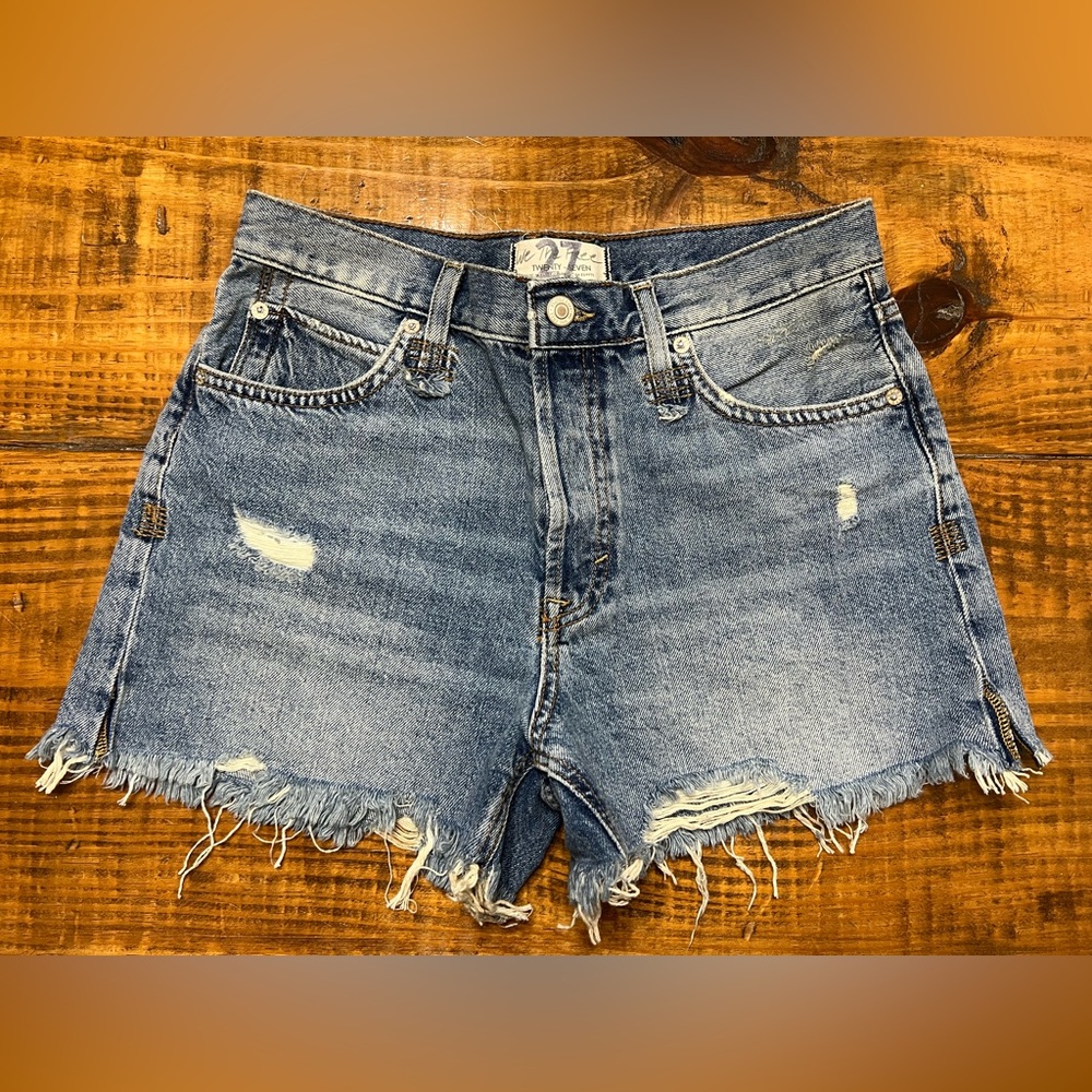 We The Free by Free People Jean Shorts Size 27